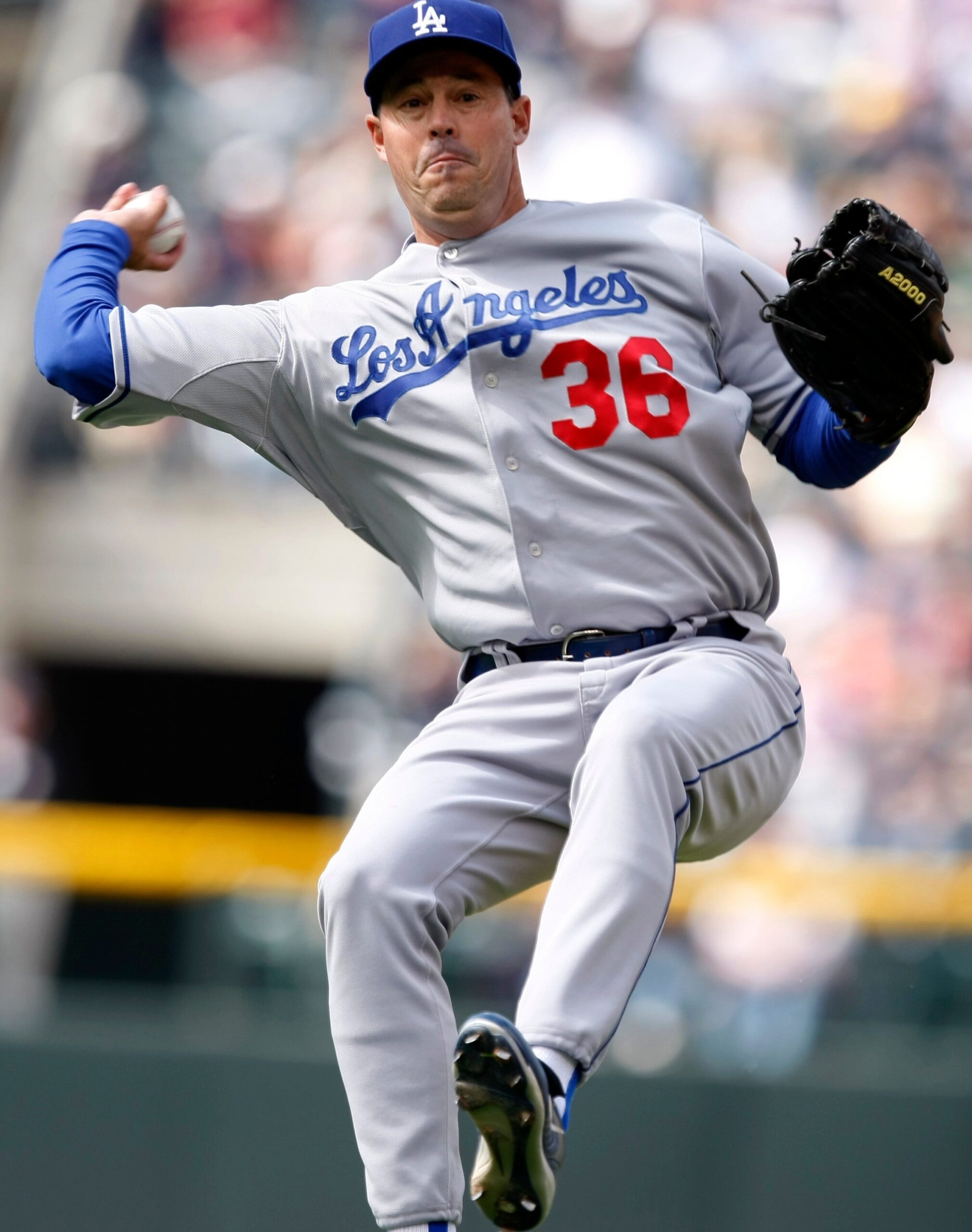 In Dodgers history, on this day, Greg Maddux wins his 18th Gold Glove Award